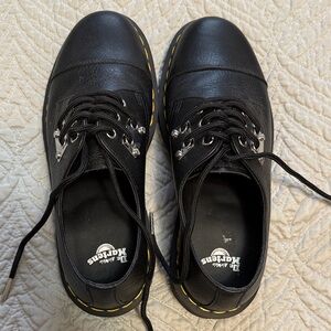 Dr. Martens 1461 toe plate lunar leather Oxford shoes.